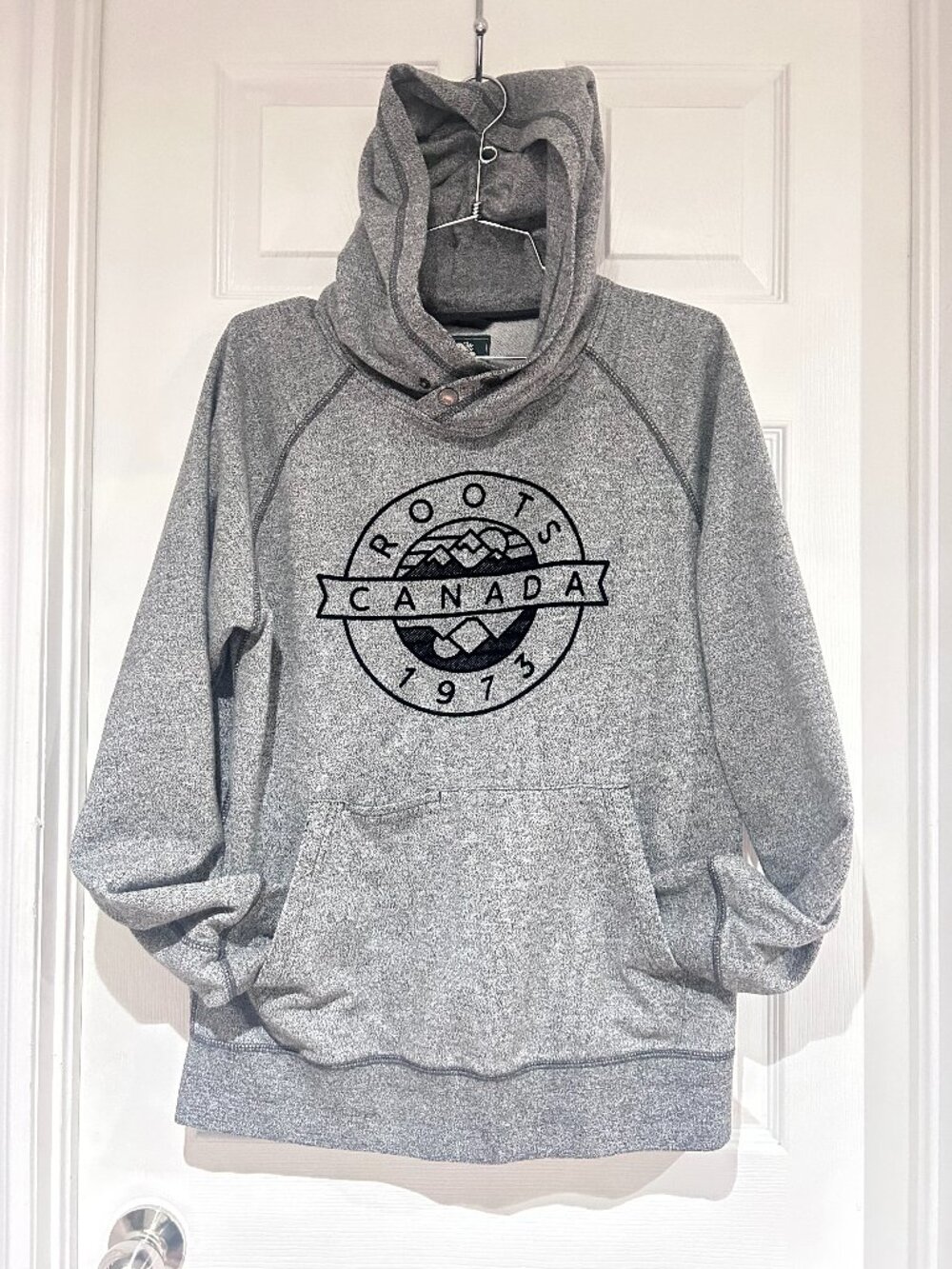 ROOTS Mens Medium Heather Grey Hoodie Pre-loved